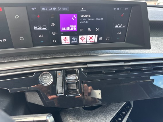 Aperçu de la photo 11 du véhicule PEUGEOT 3008