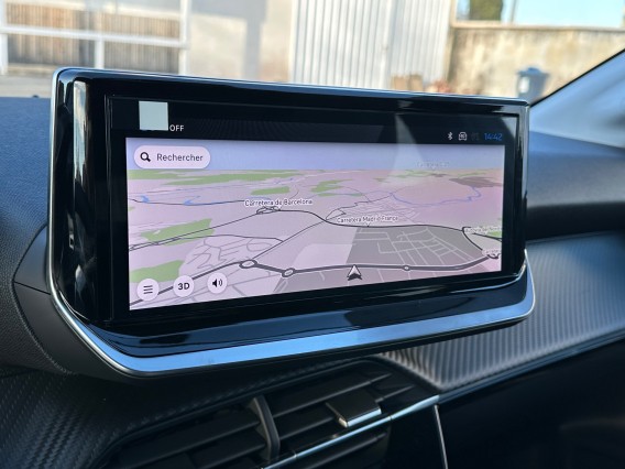 Aperçu de la photo 17 du véhicule PEUGEOT 208