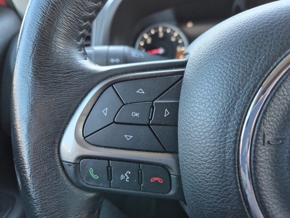 Aperçu de la photo 11 du véhicule JEEP RENEGADE