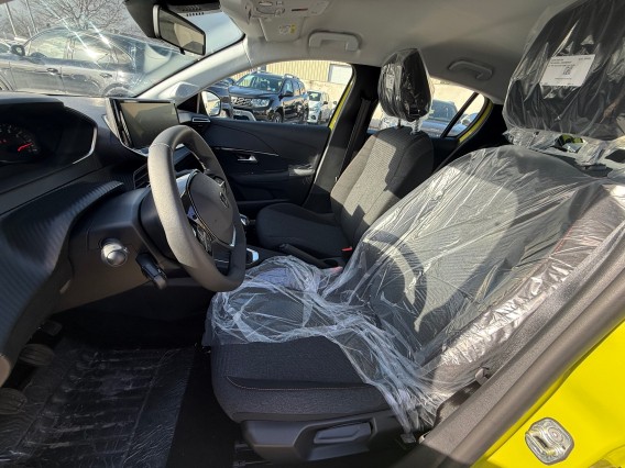 Aperçu de la photo 24 du véhicule PEUGEOT 208