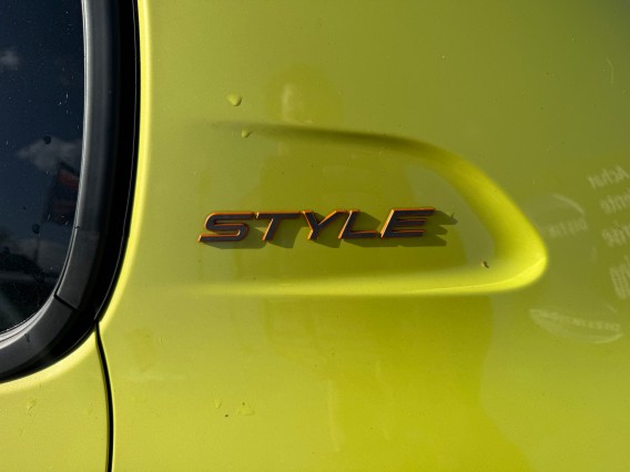 Aperçu de la photo 26 du véhicule PEUGEOT 208