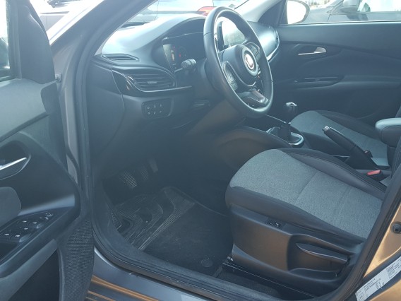 Aperçu de la photo 14 du véhicule FIAT TIPO CROSS 5 PORTES MY21