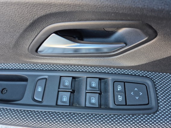 Aperçu de la photo 21 du véhicule DACIA SANDERO