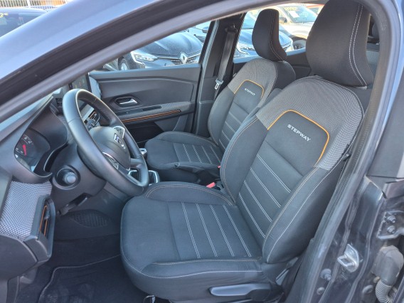 Aperçu de la photo 22 du véhicule DACIA SANDERO