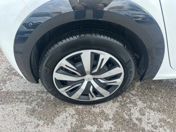 Aperçu de la photo 10 du véhicule PEUGEOT 208 ELECTRIQUE