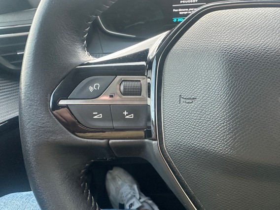 Aperçu de la photo 18 du véhicule PEUGEOT 208 ELECTRIQUE