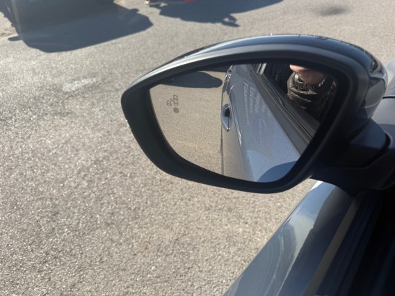 Aperçu de la photo 24 du véhicule PEUGEOT 2008