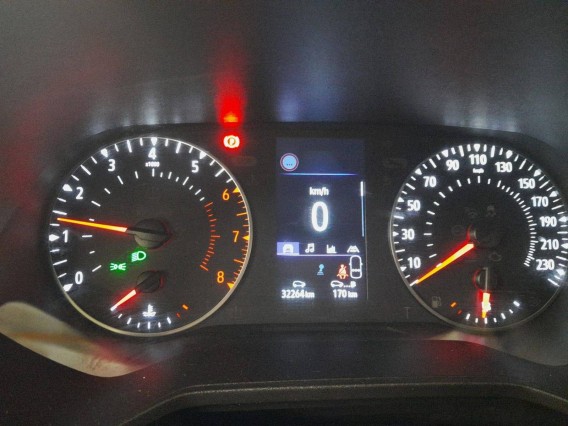 Aperçu de la photo 16 du véhicule RENAULT CLIO V