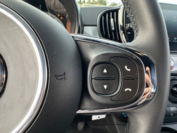 Aperçu de la photo 20 du véhicule FIAT 500 MY22