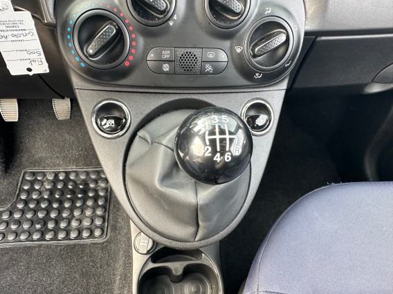 Aperçu de la photo 25 du véhicule FIAT 500 MY22