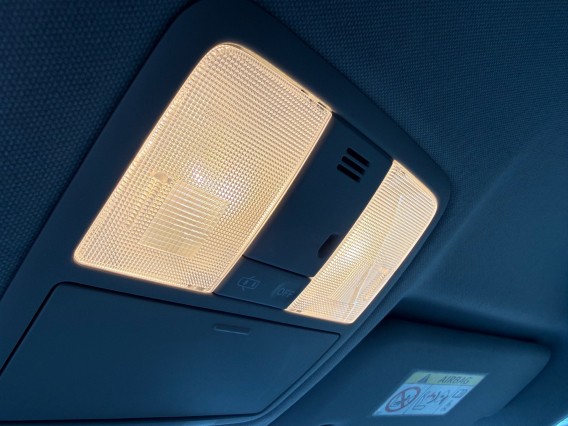 Aperçu de la photo 25 du véhicule TOYOTA AURIS RC18