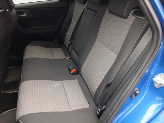 Aperçu de la photo 42 du véhicule TOYOTA AURIS RC18