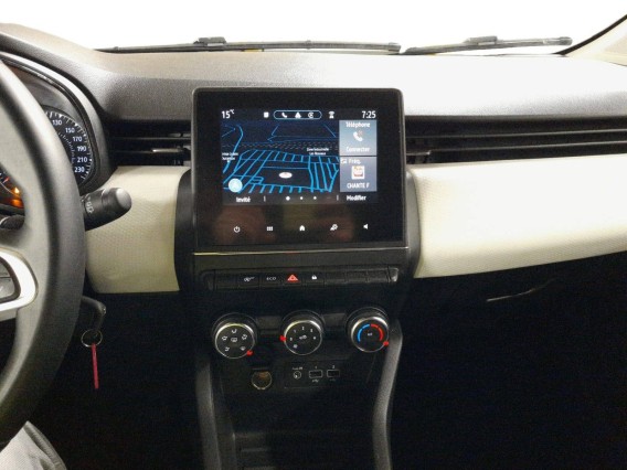 Aperçu de la photo 16 du véhicule RENAULT CLIO V