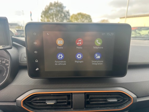 Aperçu de la photo 23 du véhicule DACIA SANDERO