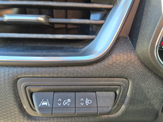 Aperçu de la photo 18 du véhicule RENAULT CLIO V