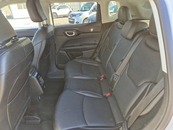 Aperçu de la photo 23 du véhicule JEEP COMPASS