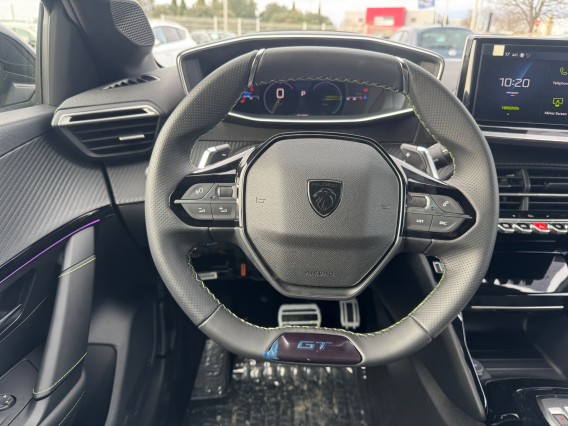 Aperçu de la photo 12 du véhicule PEUGEOT 208