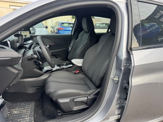 Aperçu de la photo 19 du véhicule PEUGEOT 208