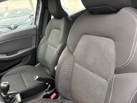 Aperçu de la photo 18 du véhicule RENAULT CLIO V