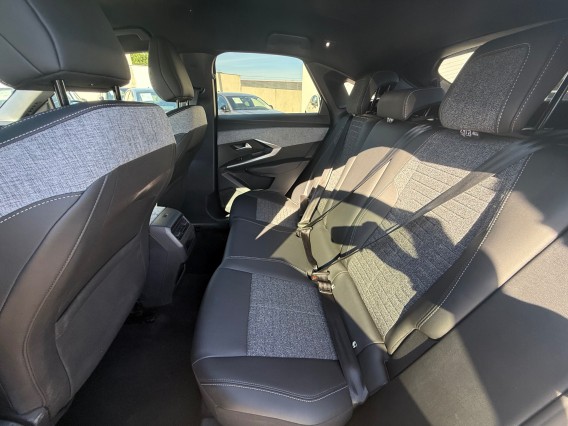 Aperçu de la photo 27 du véhicule PEUGEOT 3008