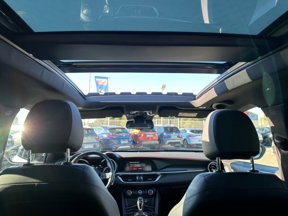 Aperçu de la photo 15 du véhicule ALFA ROMEO STELVIO MY22