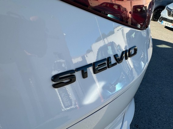 Aperçu de la photo 17 du véhicule ALFA ROMEO STELVIO MY22