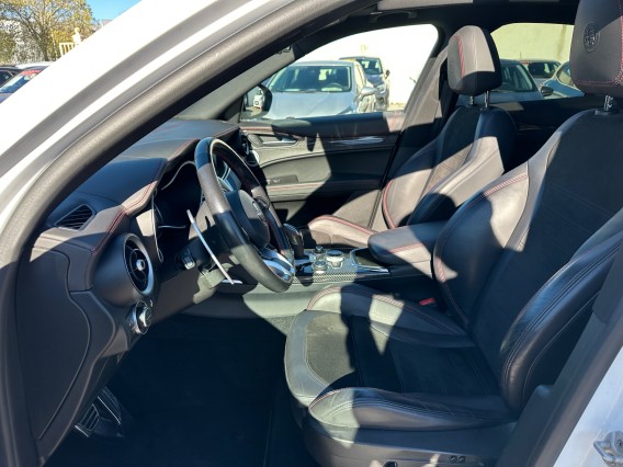 Aperçu de la photo 27 du véhicule ALFA ROMEO STELVIO MY22