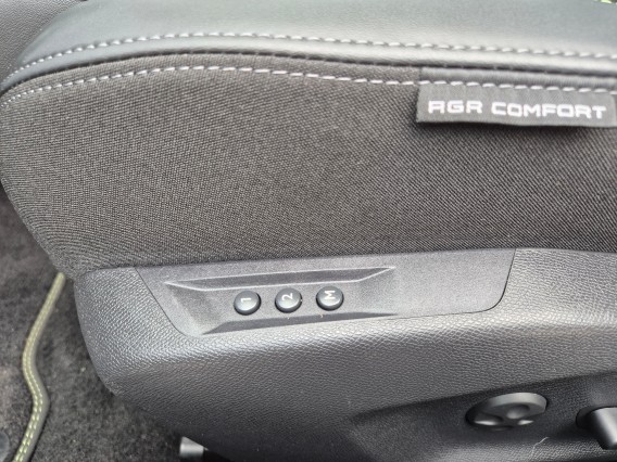 Aperçu de la photo 24 du véhicule PEUGEOT 408