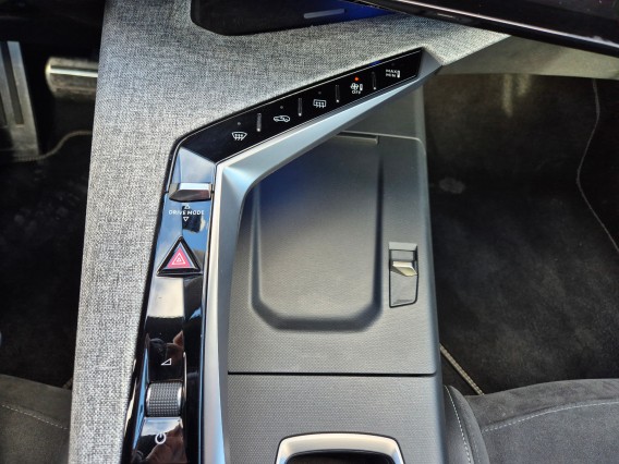 Aperçu de la photo 8 du véhicule PEUGEOT 3008