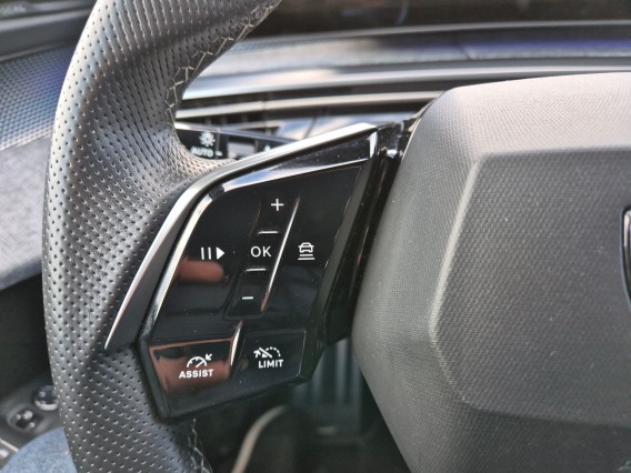 Aperçu de la photo 14 du véhicule PEUGEOT 3008