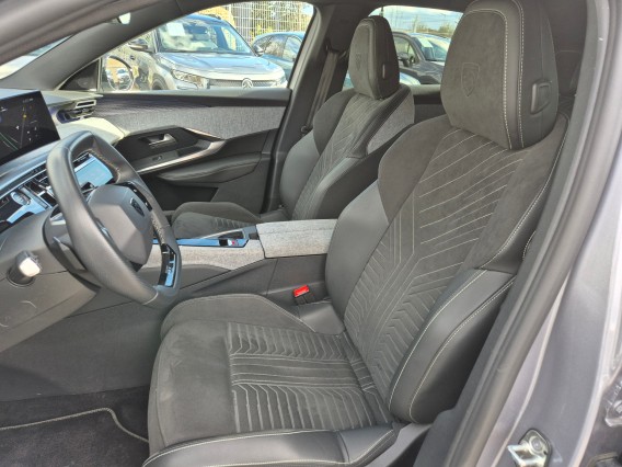 Aperçu de la photo 18 du véhicule PEUGEOT 3008