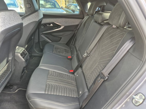 Aperçu de la photo 19 du véhicule PEUGEOT 3008