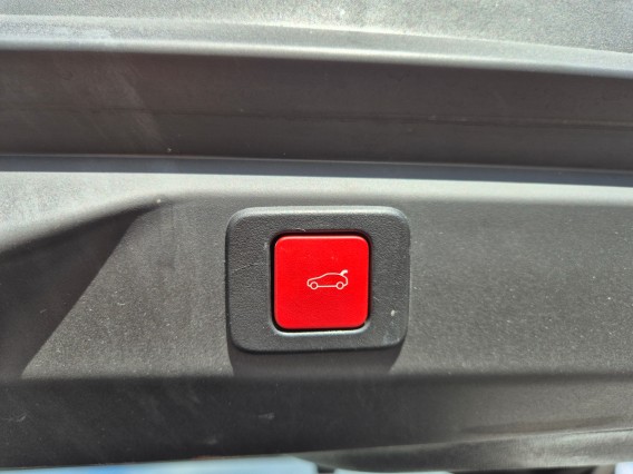 Aperçu de la photo 21 du véhicule PEUGEOT 3008