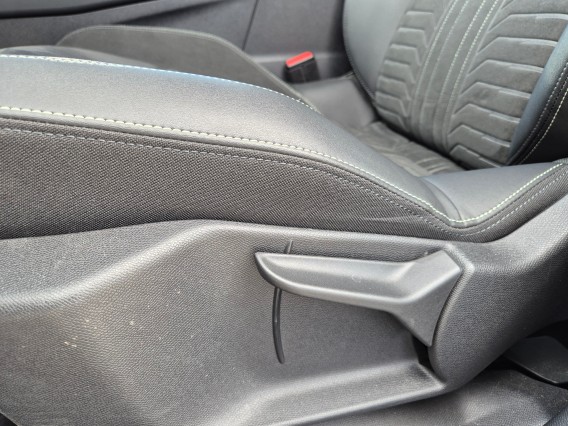 Aperçu de la photo 23 du véhicule PEUGEOT 3008