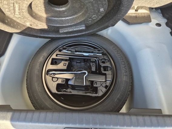 Aperçu de la photo 21 du véhicule PEUGEOT 208