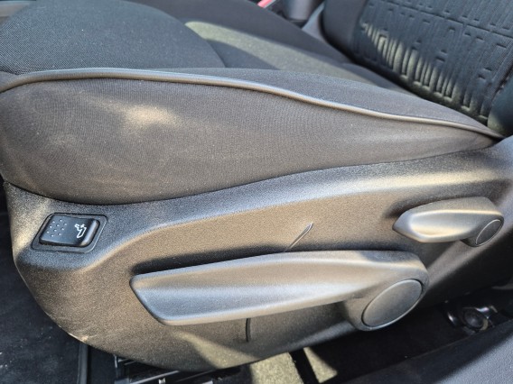 Aperçu de la photo 28 du véhicule FIAT 500X MY23