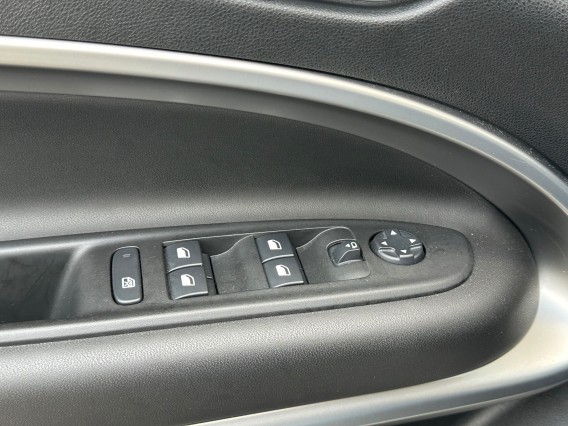 Aperçu de la photo 23 du véhicule JEEP AVENGER