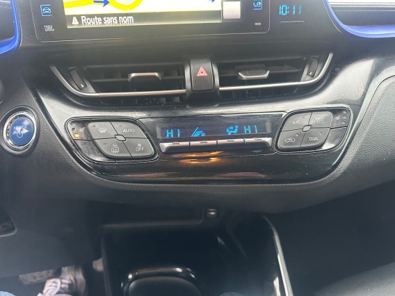 Aperçu de la photo 20 du véhicule TOYOTA C-HR HYBRIDE