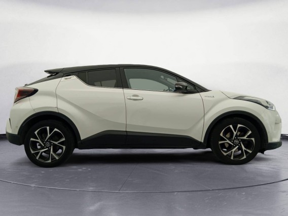 Aperçu de la photo 30 du véhicule TOYOTA C-HR HYBRIDE