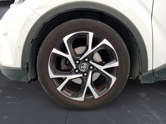 Aperçu de la photo 33 du véhicule TOYOTA C-HR HYBRIDE