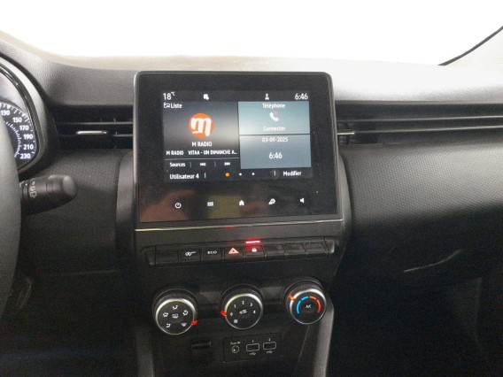 Aperçu de la photo 14 du véhicule RENAULT CLIO V