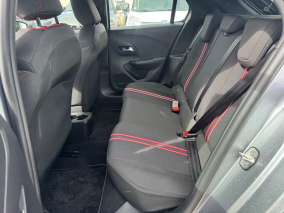 Aperçu de la photo 13 du véhicule OPEL CORSA