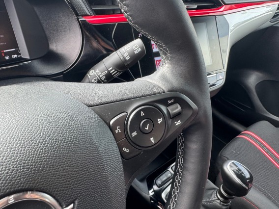 Aperçu de la photo 16 du véhicule OPEL CORSA