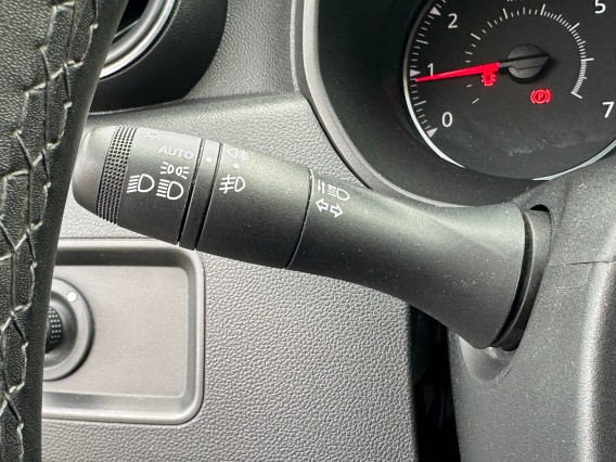 Aperçu de la photo 23 du véhicule DACIA DUSTER