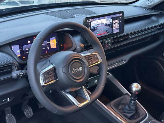 Aperçu de la photo 10 du véhicule JEEP AVENGER