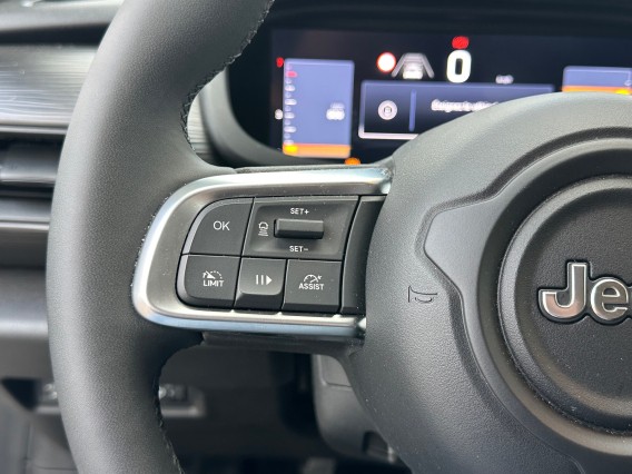 Aperçu de la photo 24 du véhicule JEEP AVENGER