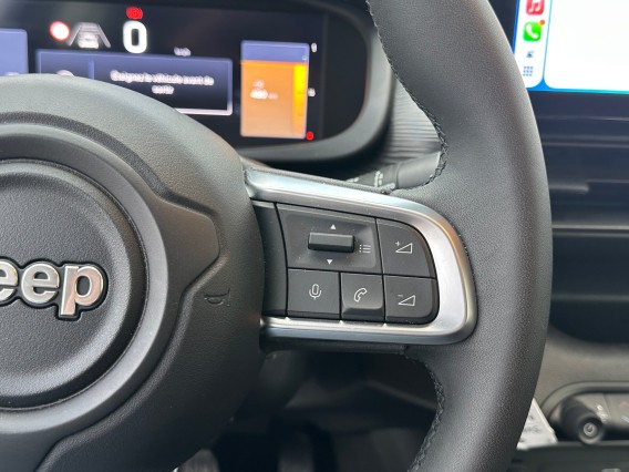 Aperçu de la photo 26 du véhicule JEEP AVENGER