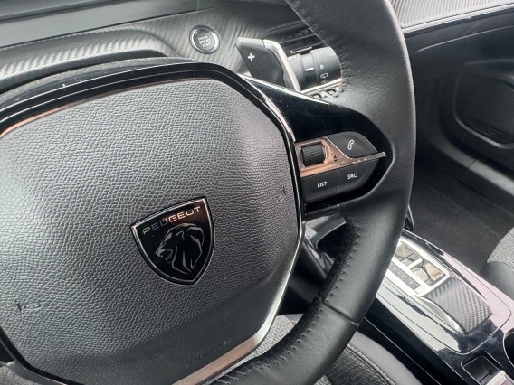 Aperçu de la photo 11 du véhicule PEUGEOT 2008