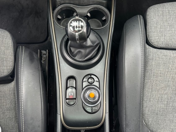 Aperçu de la photo 34 du véhicule MINI COUNTRYMAN F60