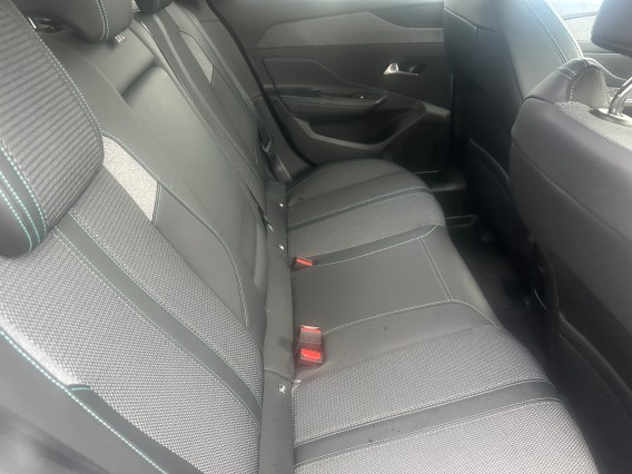 Aperçu de la photo 14 du véhicule PEUGEOT 308 SW